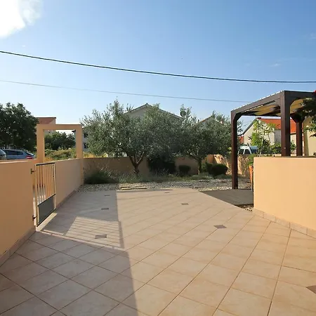 Apartment Frankie Zadar